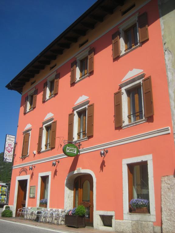 Albergo Ristorante Da Neni Mori Exterior foto